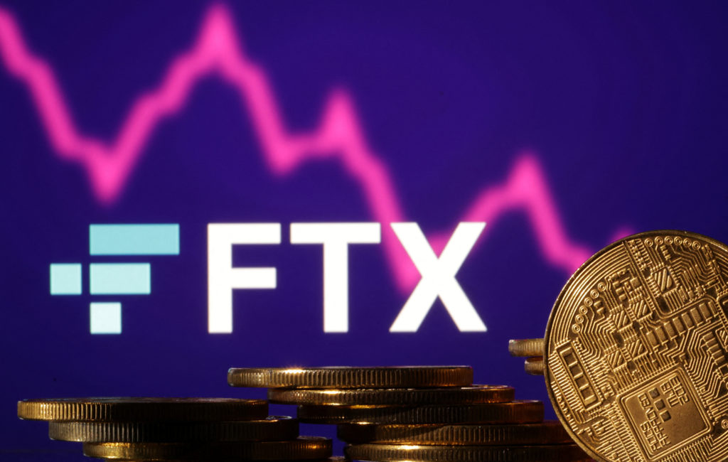 Ripple среди других компаний, заинтересованных в FTX 2.0 Ripple среди других компаний, заинтересованных в FTX 2.0